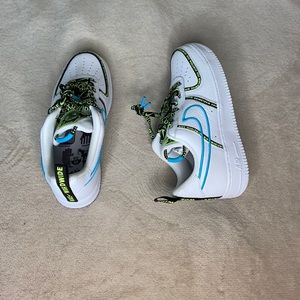 Brand new shoes never worn before.